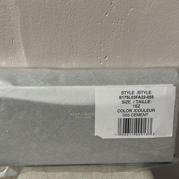 NWT Marc Jacobs Bifold Wallet - Picture 5 of 8